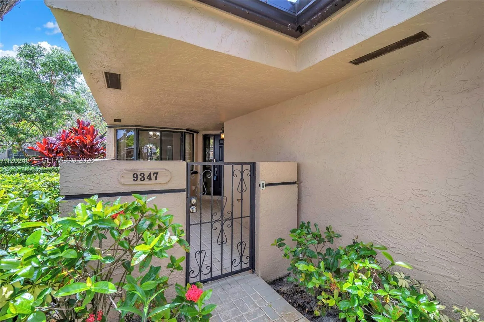 9347 N Chelsea Dr N, Plantation FL 33324