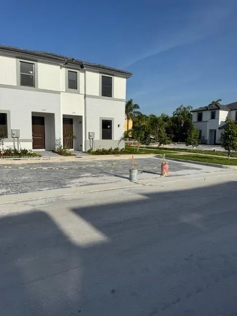 122 NW 10th Ter # C, Florida City FL 33034