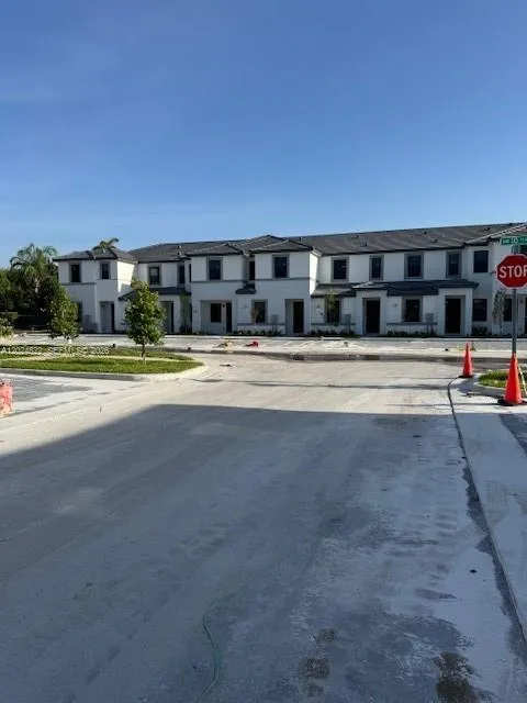 122 NW 10th Ter # C, Florida City FL 33034