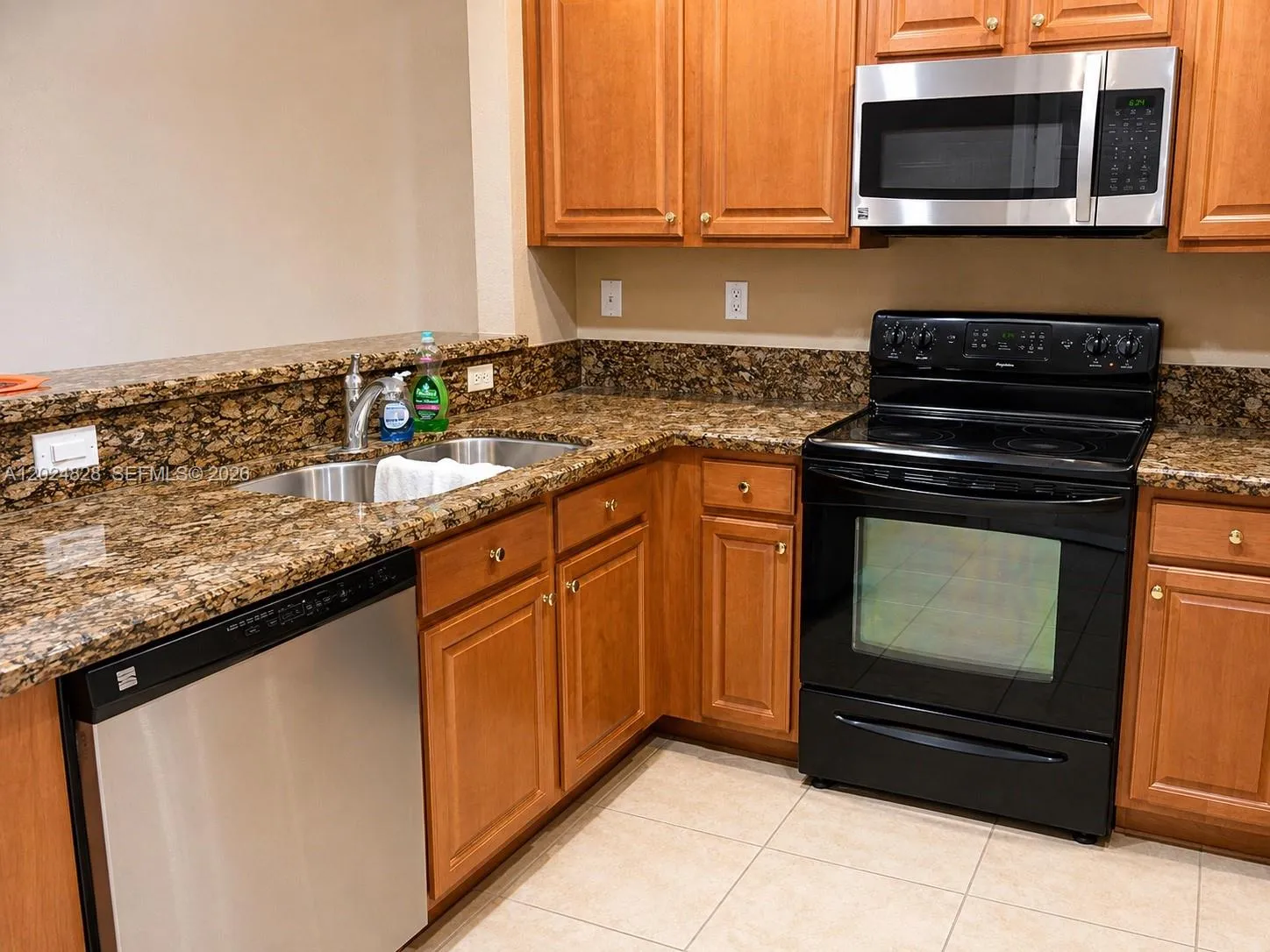 21207 NW 14th Pl # 28, Miami Gardens FL 33169