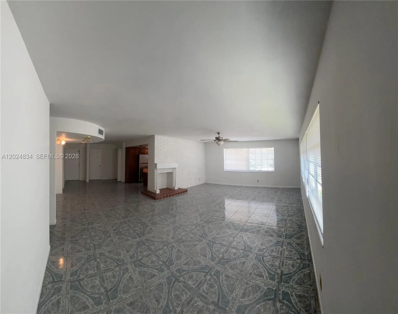 1040 Crystal Lake Dr # 2, Deerfield Beach FL 33064