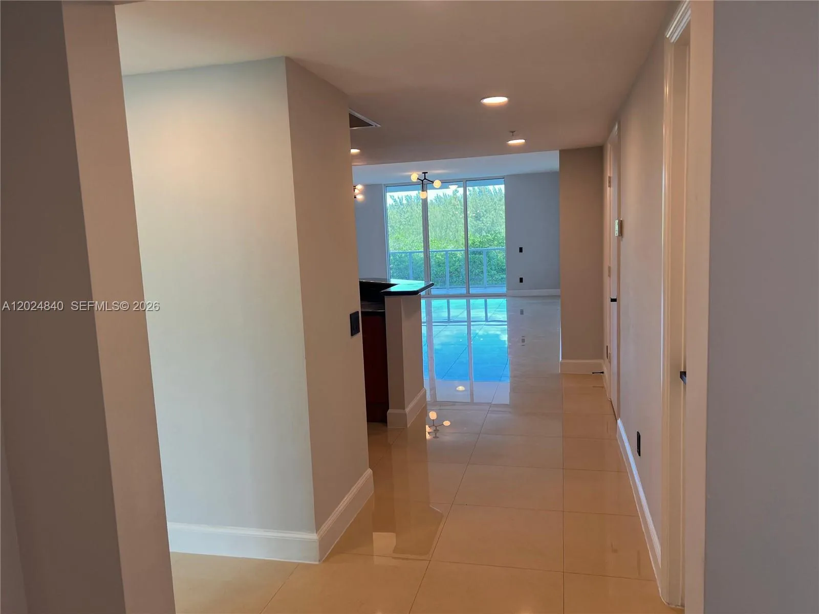 14951 Royal Oaks Ln # 401, North Miami FL 33181