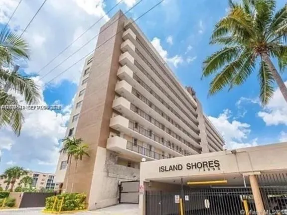 2903 N Miami Beach Blvd # 907, North Miami Beach FL 33160