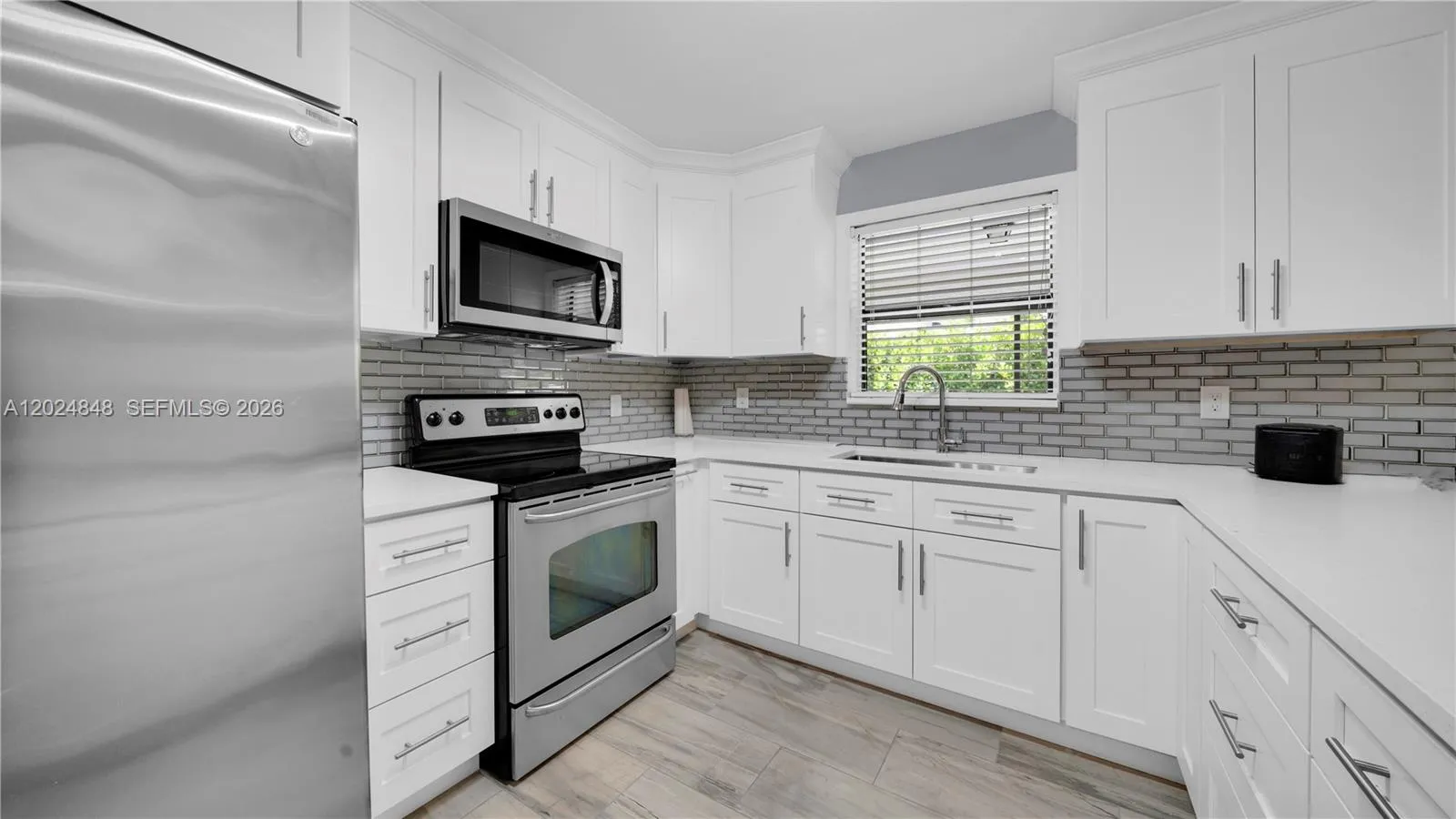 10520 NW 41st St # 10520, Coral Springs FL 33065