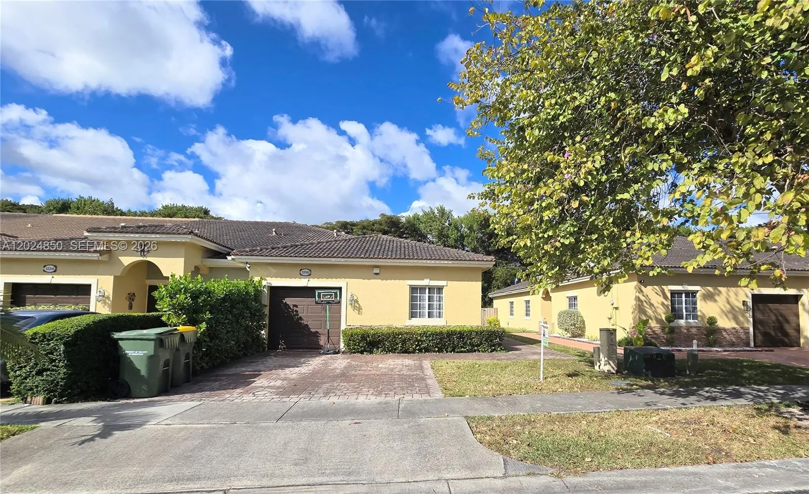 1236 NE 32nd Ave, Homestead FL 33033
