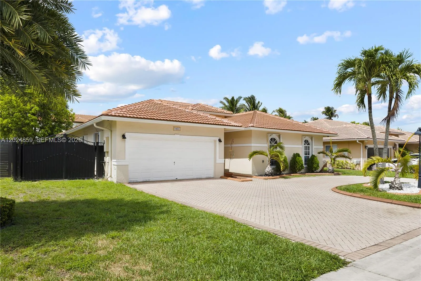 7831 NW 160th Ter, Miami Lakes FL 33016