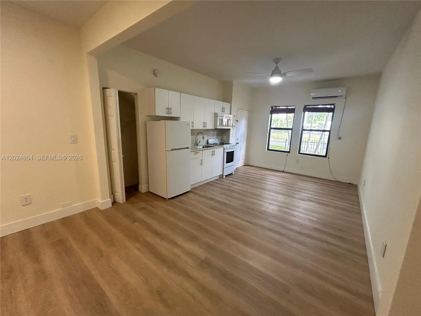 2000 Monroe St # 8, Hollywood FL 33020