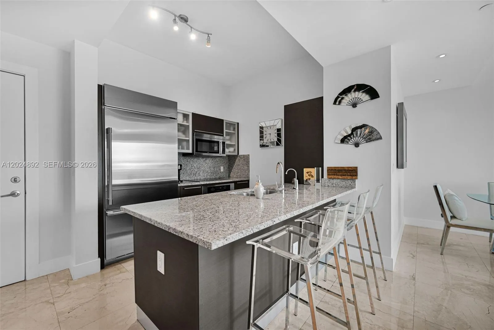 950 Brickell Bay Dr # 4204, Miami FL 33131