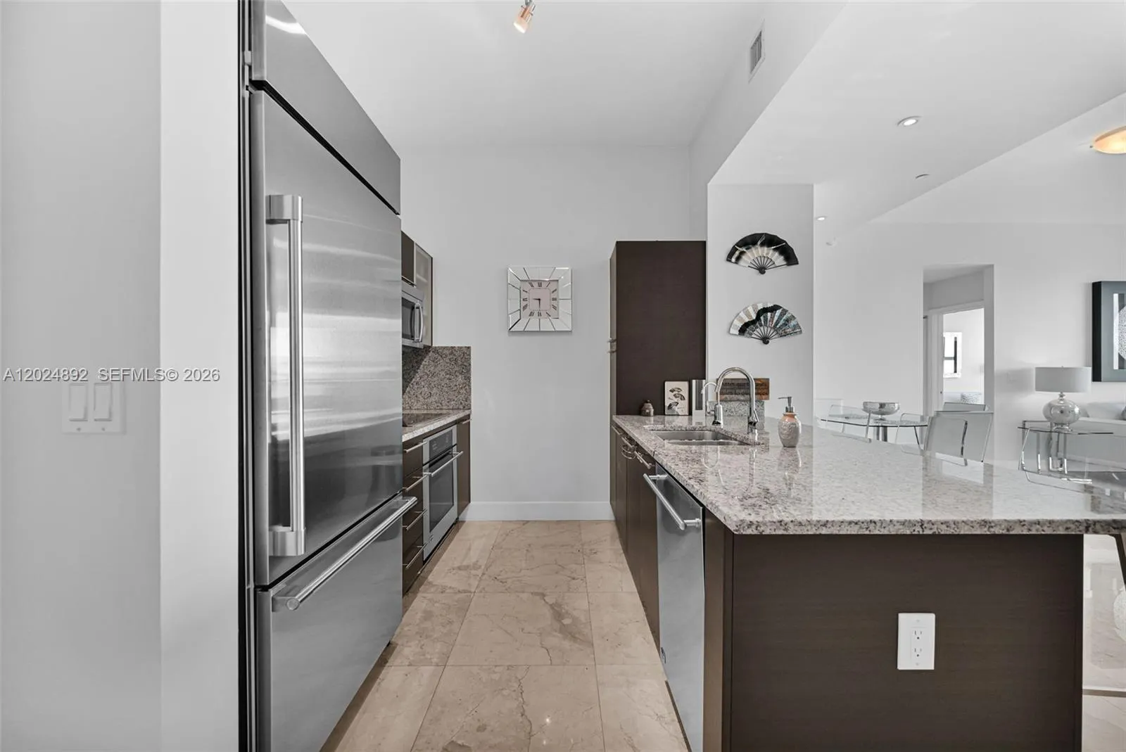 950 Brickell Bay Dr # 4204, Miami FL 33131