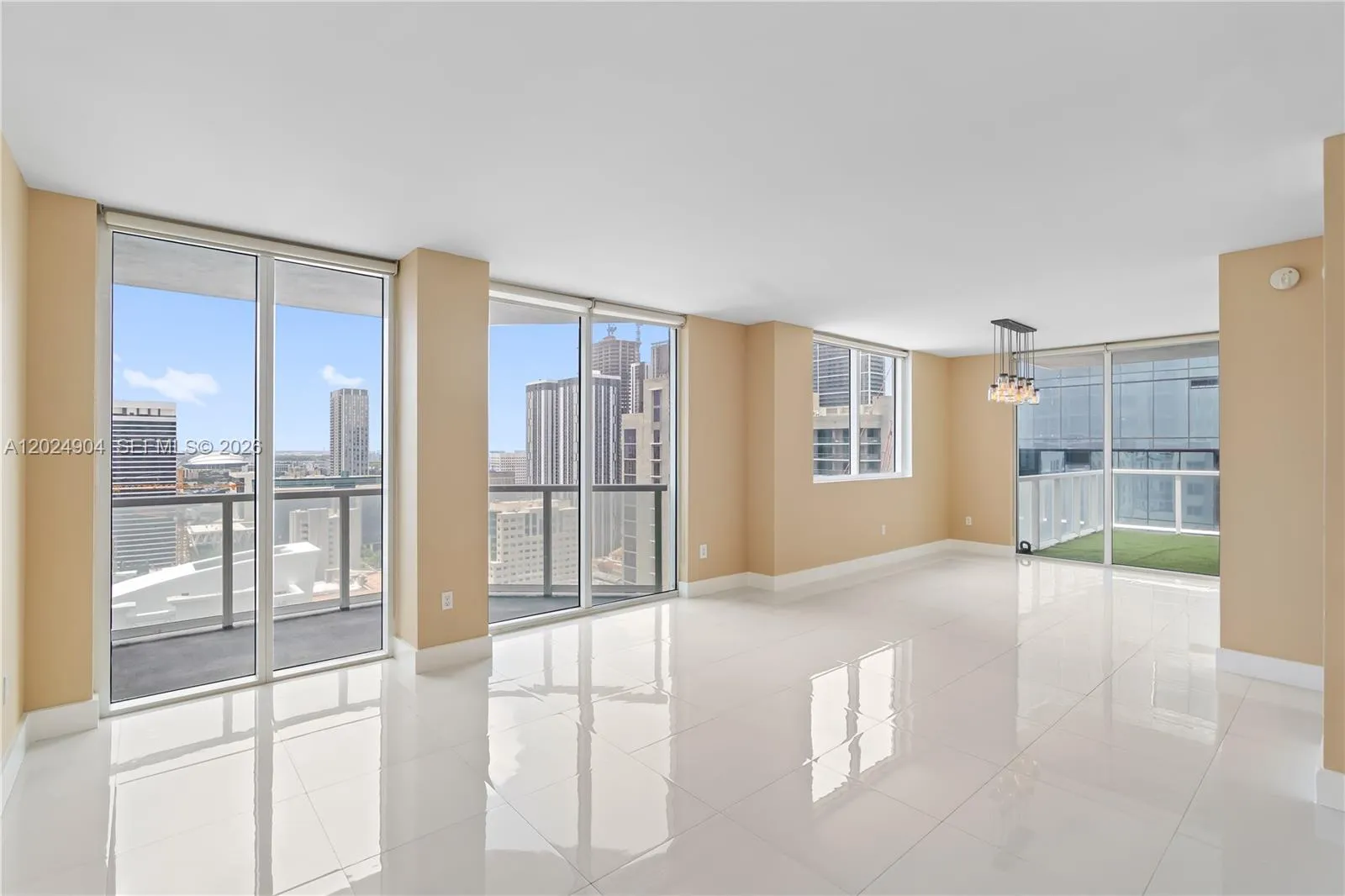 244 Biscayne Blvd # 3108, Miami FL 33132