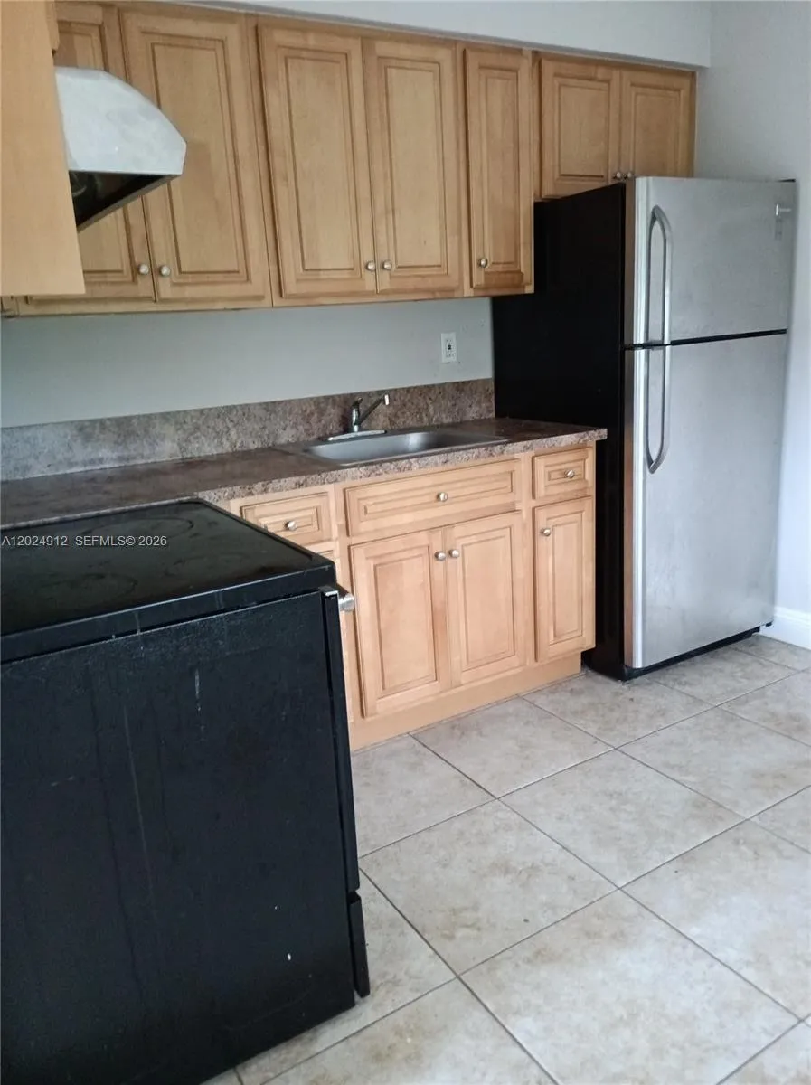 5602 Polk St, Hollywood FL 33021