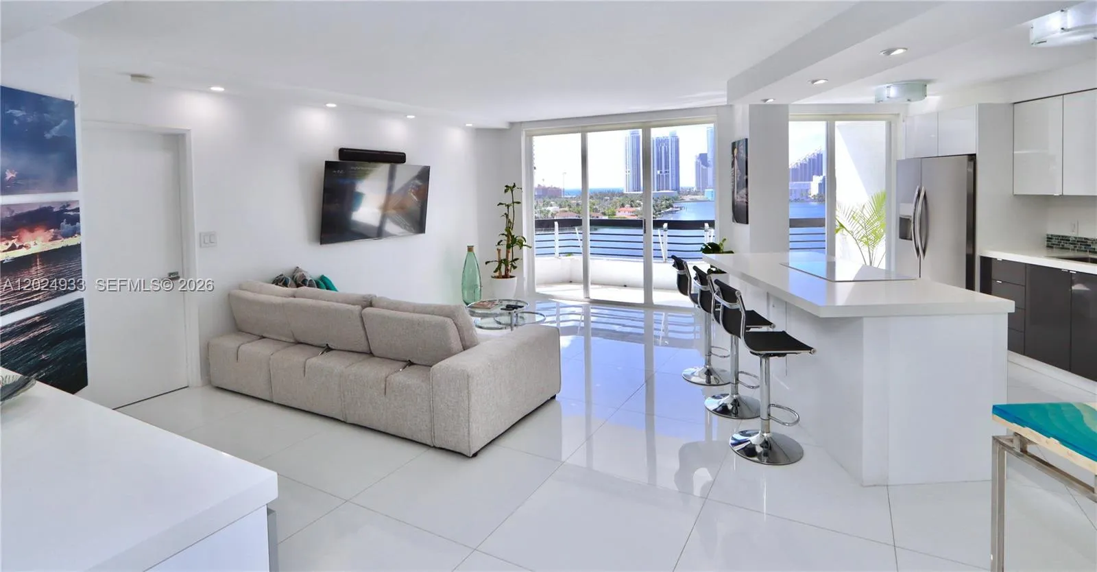 3600 Mystic Pointe Dr # 1115, Aventura FL 33180