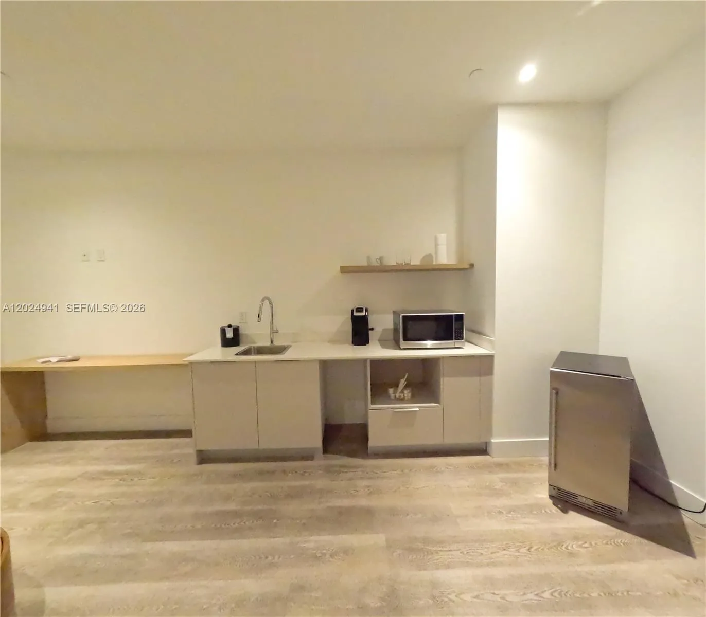 229 SW 9th St # 508, Miami FL 33130