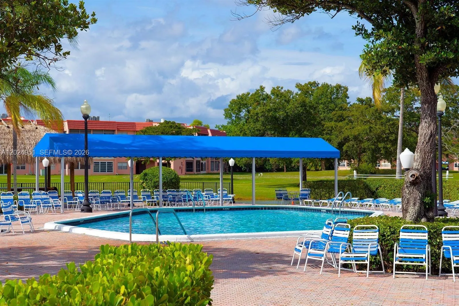 9581 Sunrise Lakes Blvd # 202, Sunrise FL 33322