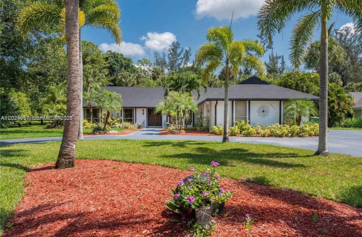13353 Doubletree Cir, Wellington FL 33414