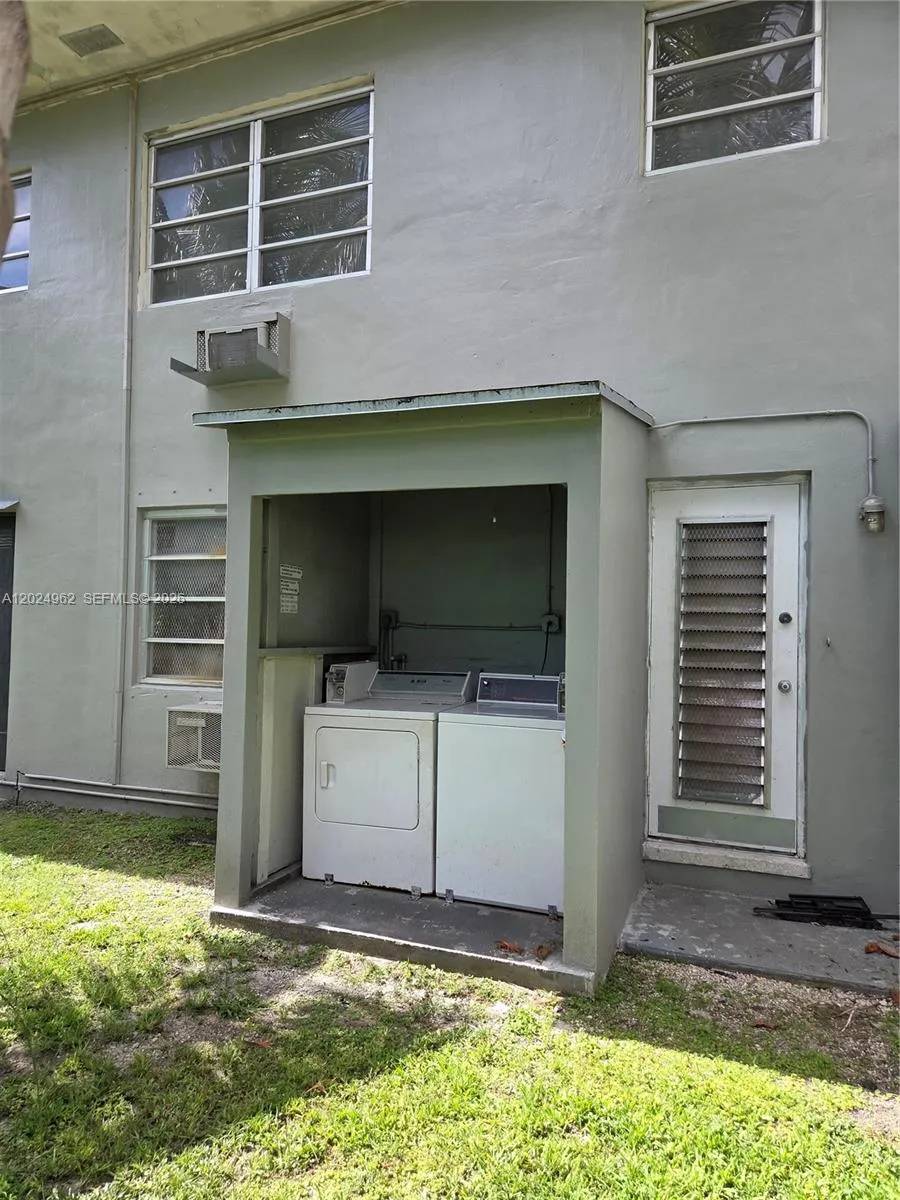 511 NE 82nd Ter, Miami FL 33138