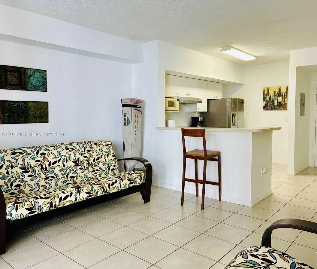 5085 NW 7th St # 909, Miami FL 33126