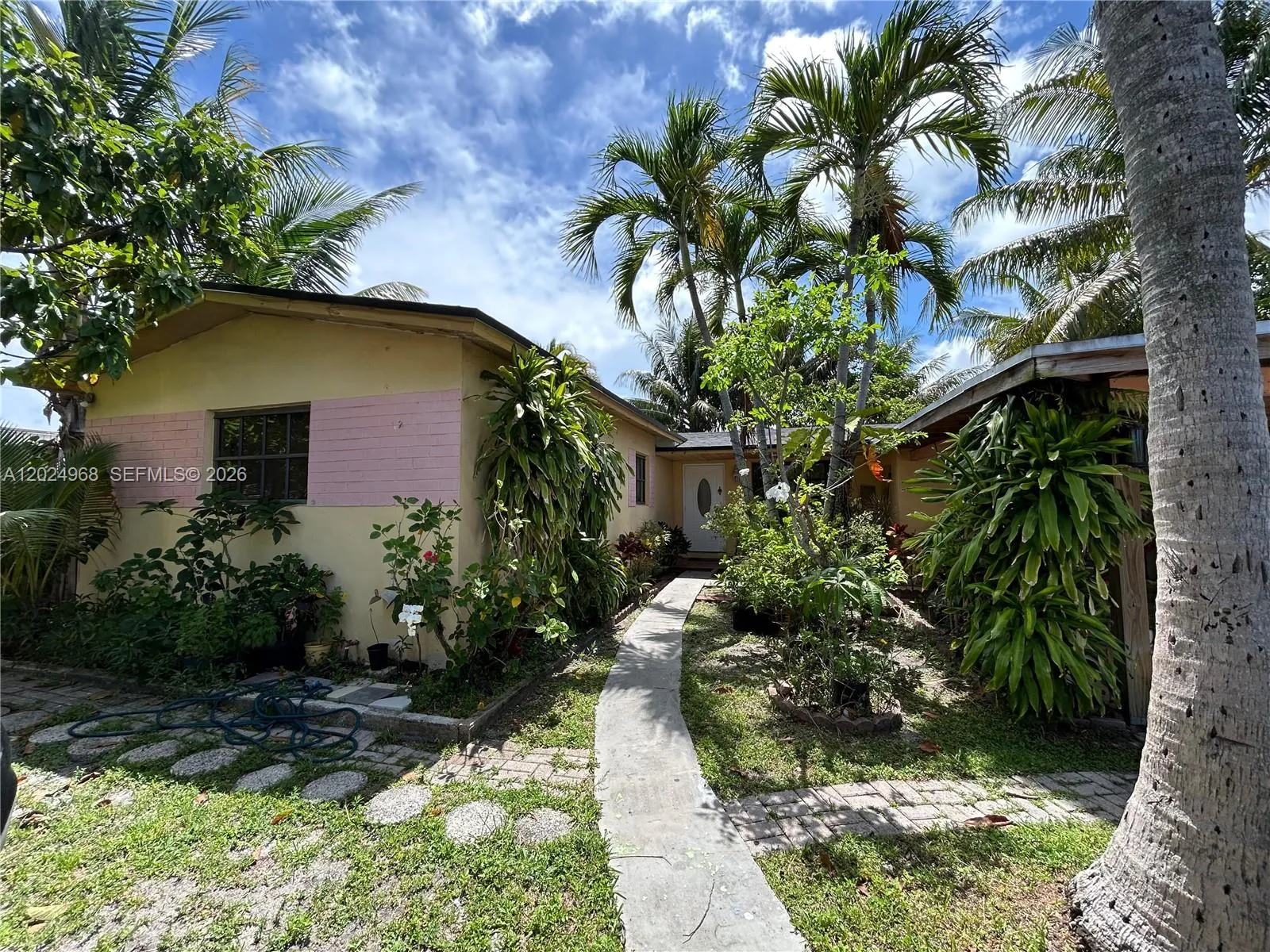 3650 SW 39th Ave, West Park FL 33023