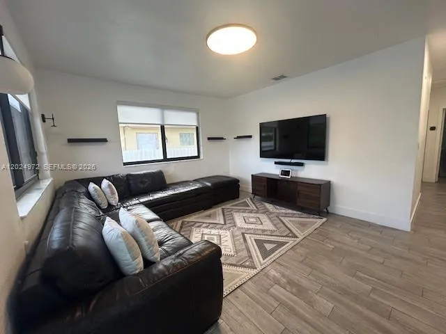 3440 SW 91st Ave, Miami FL 33165