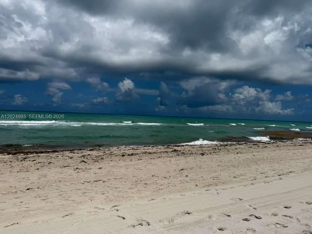 5313 Collins Ave # 1109, Miami Beach FL 33140