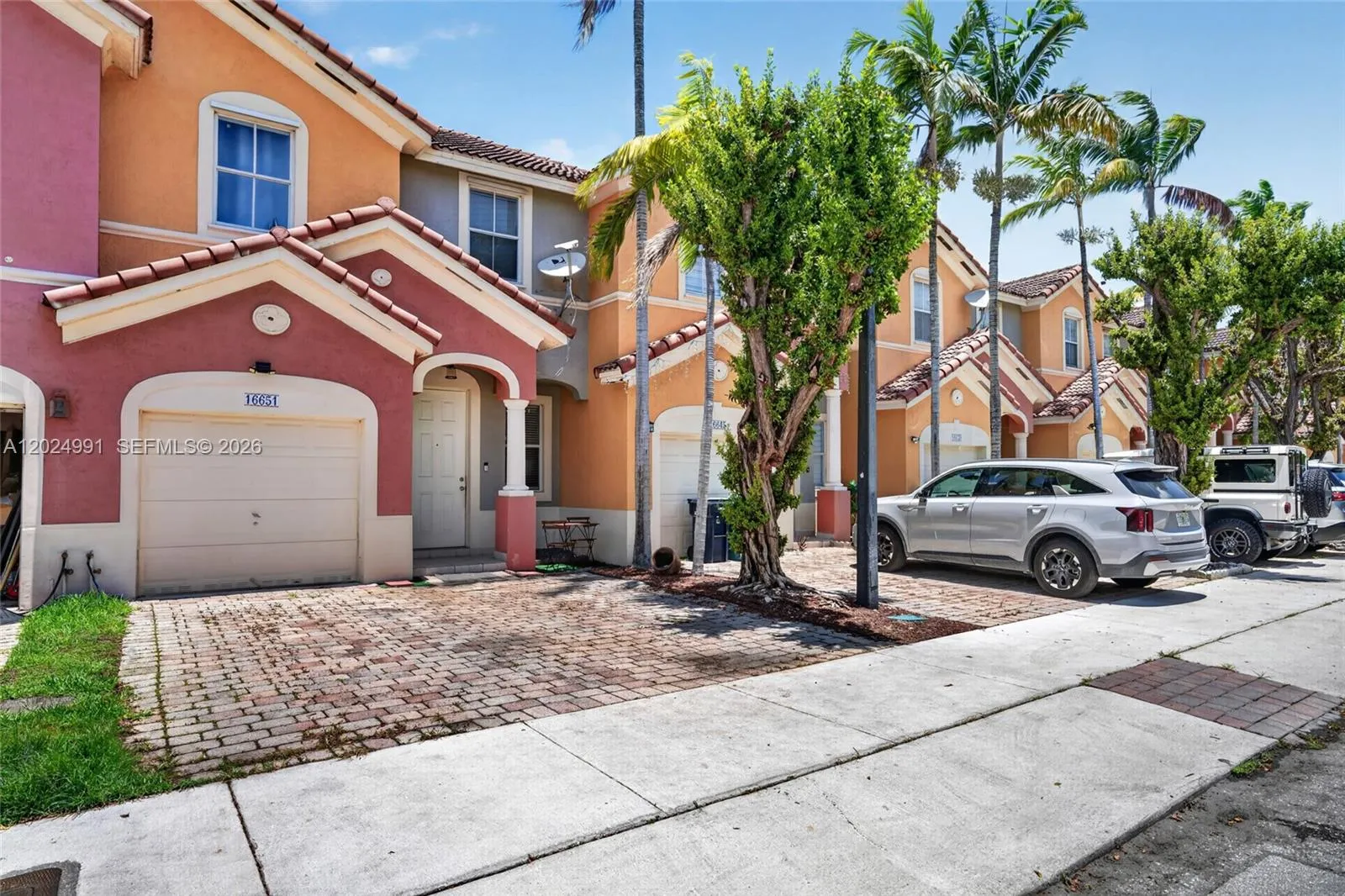 16651 SW 79th Ter, Miami FL 33193