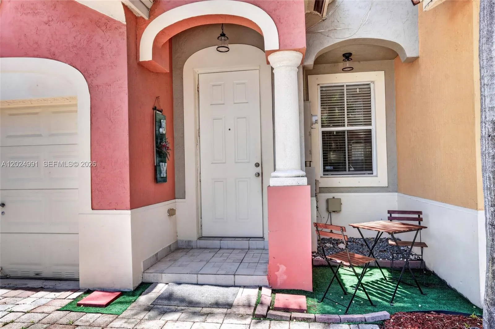 16651 SW 79th Ter, Miami FL 33193
