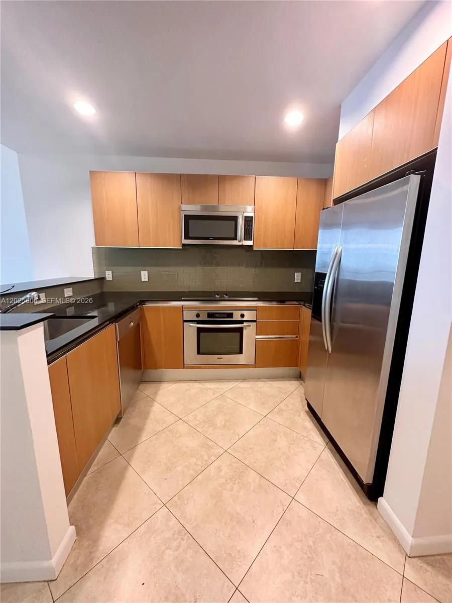 1060 Brickell Ave # 2515, Miami FL 33131