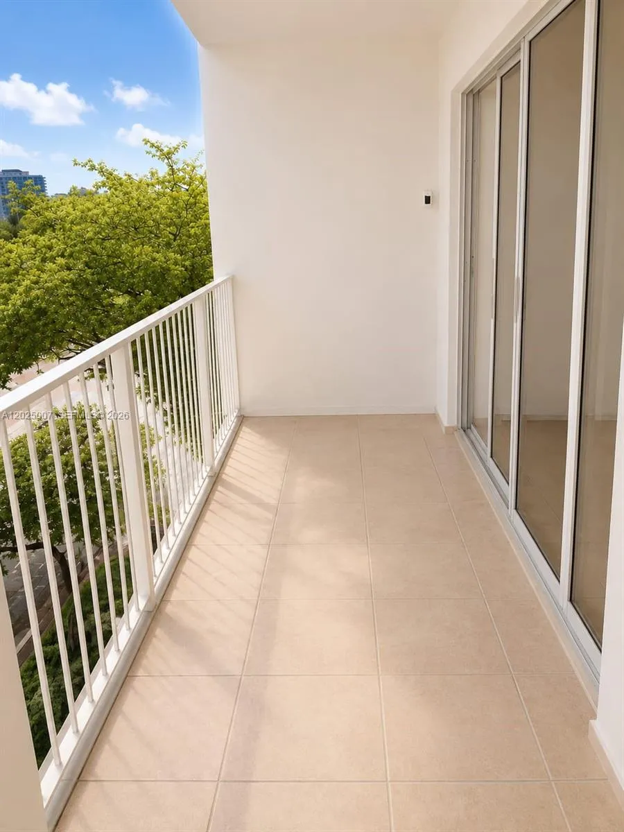 1975 Normandy Dr # 406, Miami Beach FL 33141