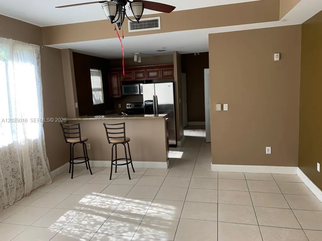 400 SW 2nd St # 201, Miami FL 33130