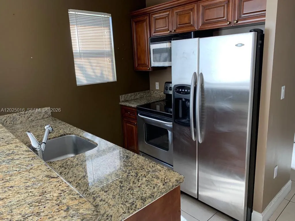 400 SW 2nd St # 201, Miami FL 33130
