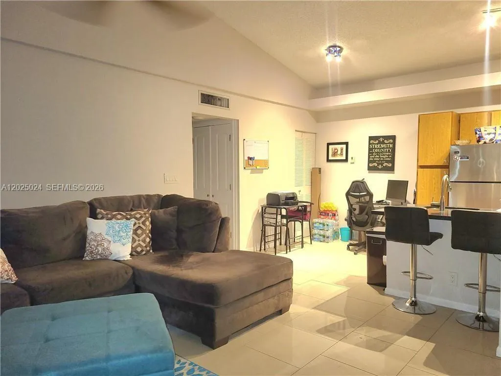 631 Lyons Rd # 12205, Coconut Creek FL 33063