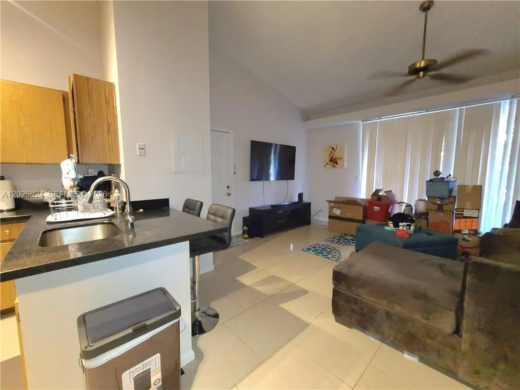 631 Lyons Rd # 12205, Coconut Creek FL 33063