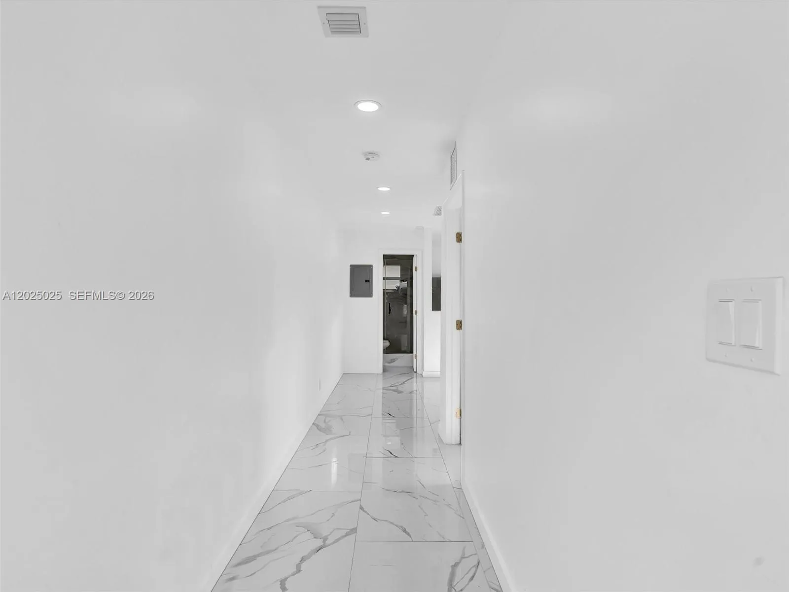 6097 Rodman St, Hollywood FL 33023