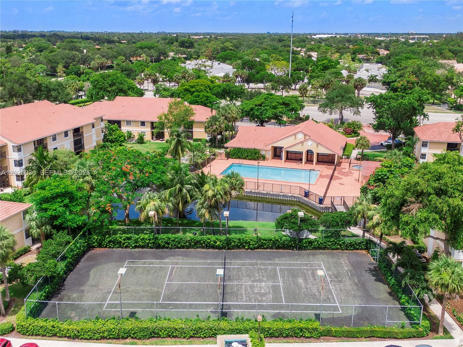 5661 Riverside Dr, Coral Springs FL 33067