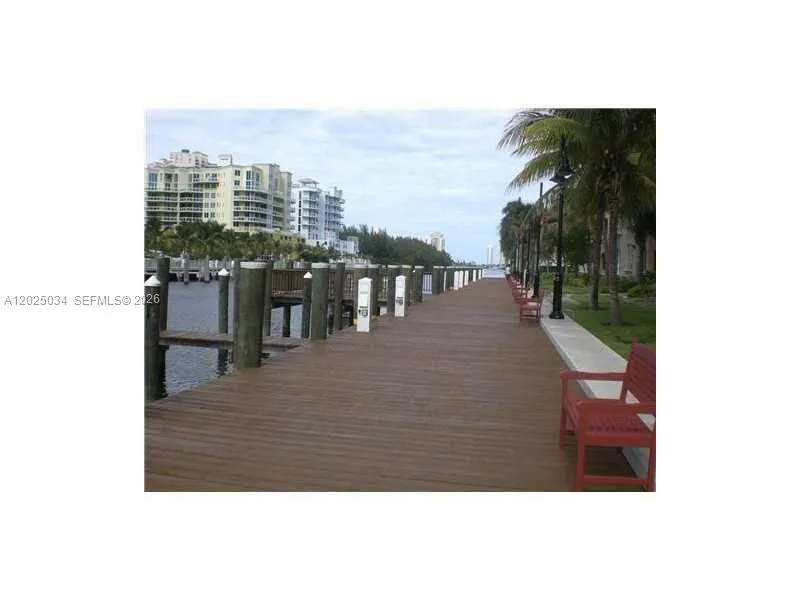 3001 NE 185 ST # 624, Aventura FL 33180
