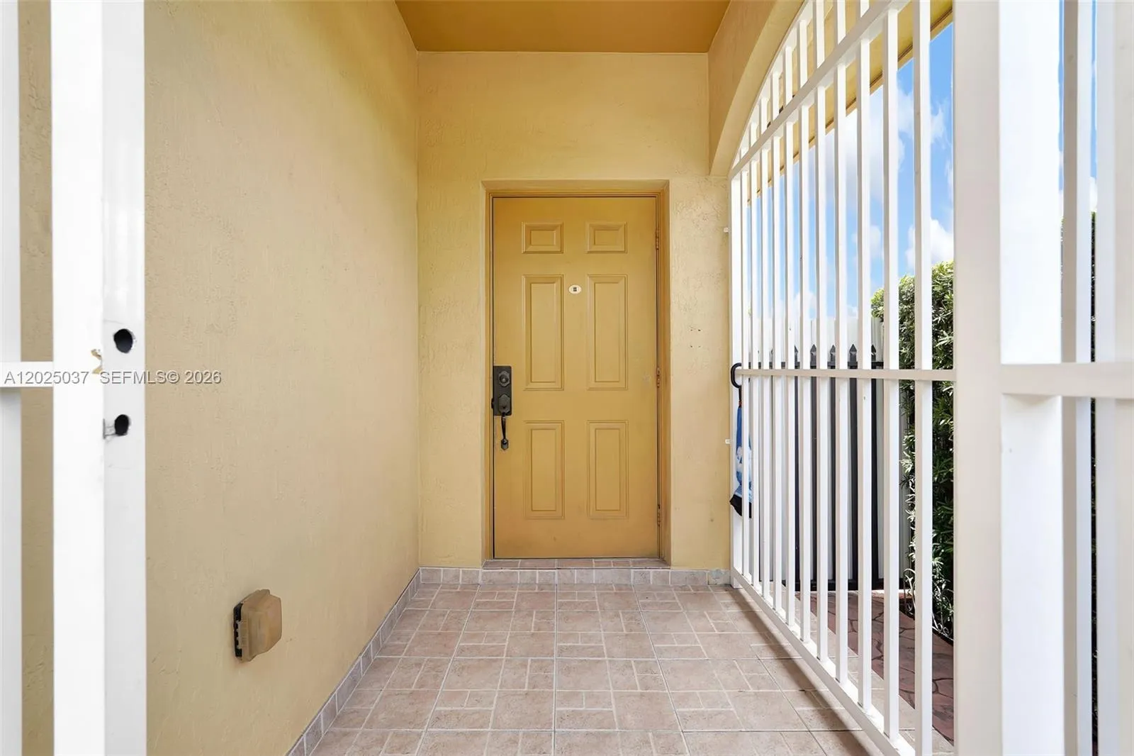 1396 W 30th St, Hialeah FL 33012