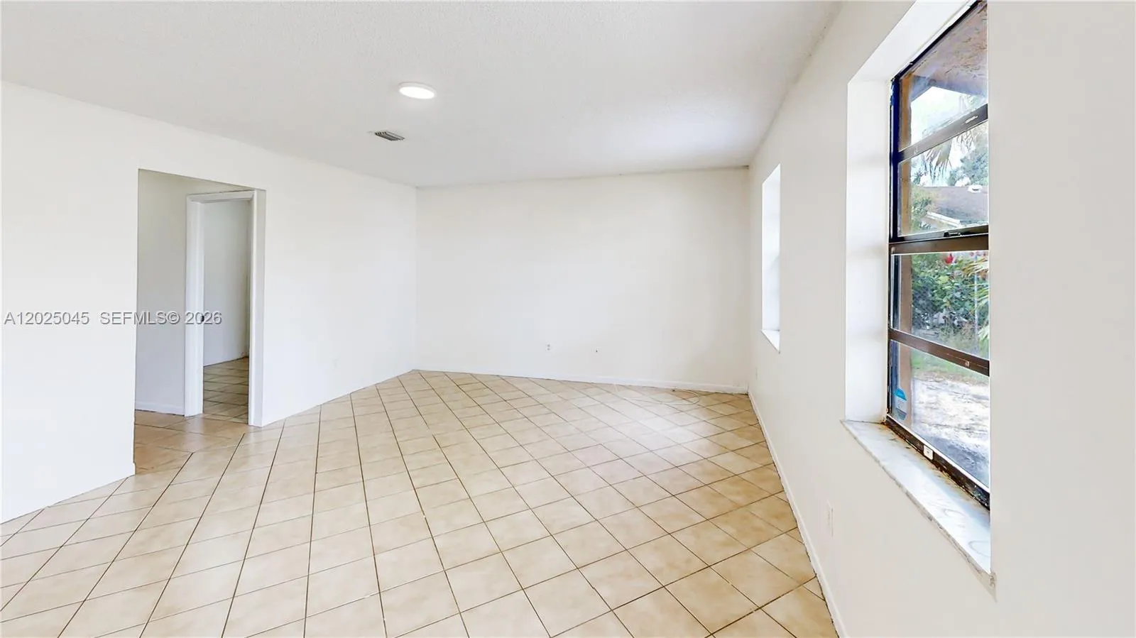 1664 SW 2nd Ct, Homestead FL 33030