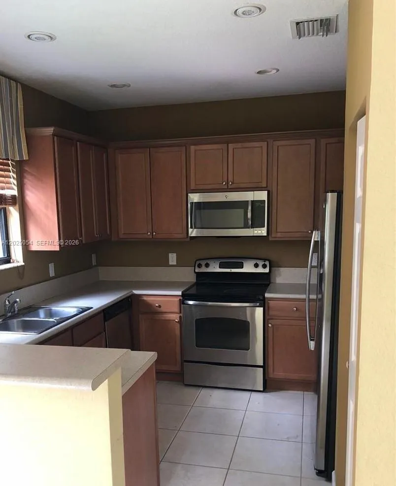 15444 SW 119th Ter, Miami FL 33196