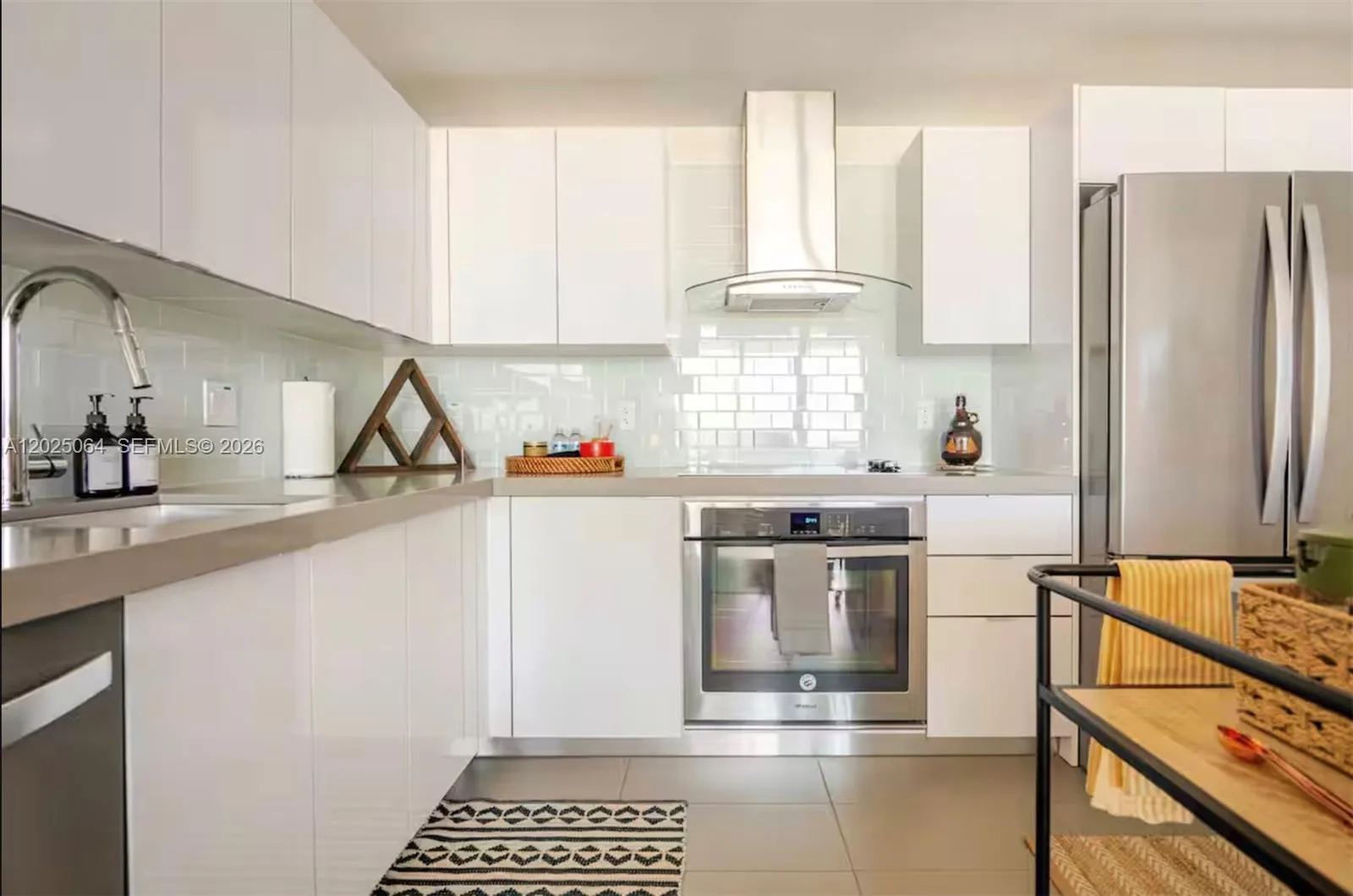 1600 NE 1 AVE # 3519, Miami FL 33132