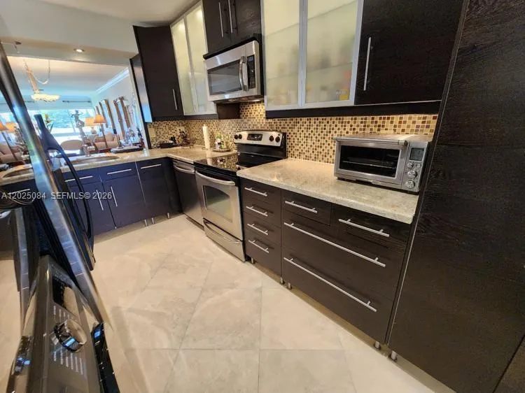 5590 Via Delray # B, Delray Beach FL 33484