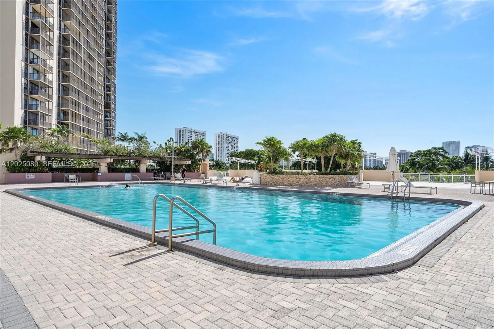20379 W Country Club Dr # 2535, Aventura FL 33180