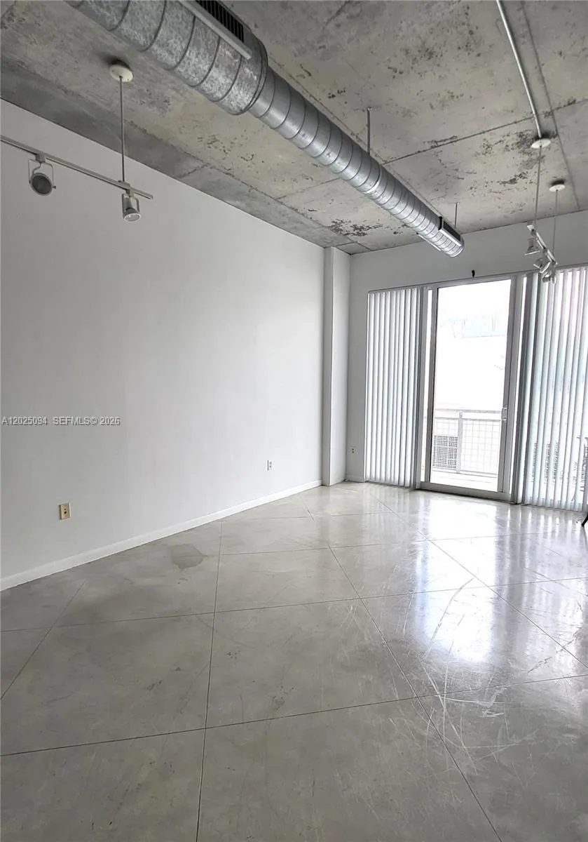 2001 Biscayne Blvd # 2508, Miami FL 33137