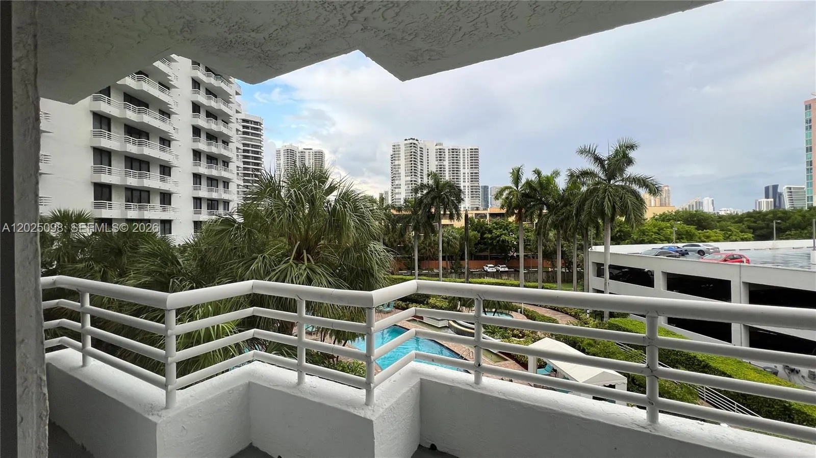 3300 NE 192nd St # 418, Aventura FL 33180
