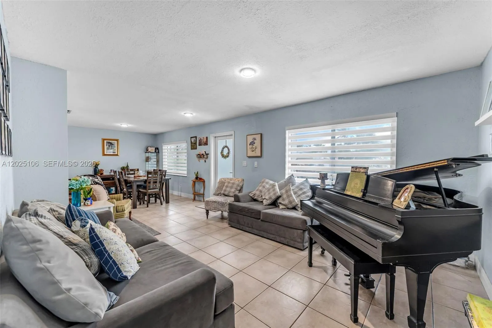 15042 SW 69th St, Miami FL 33193