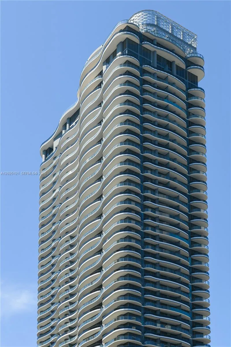 1000 Brickell Plz # 4503, Miami FL 33131