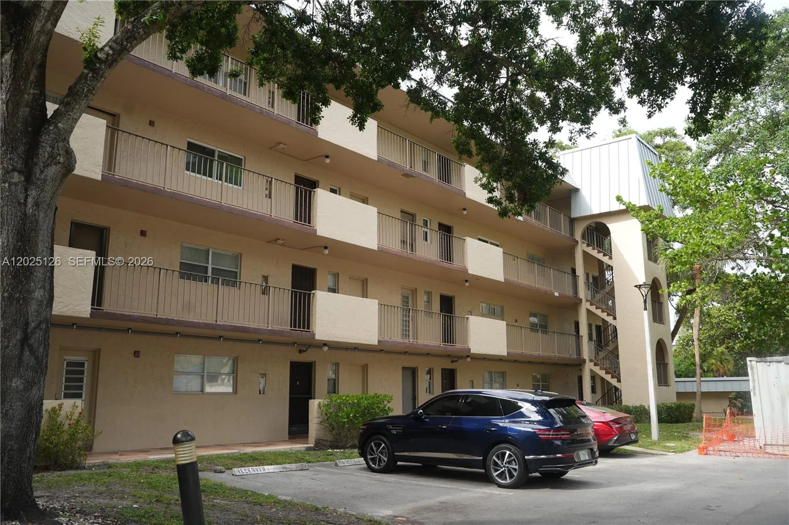 6001 N Falls Cir Dr # 203, Lauderhill FL 33319