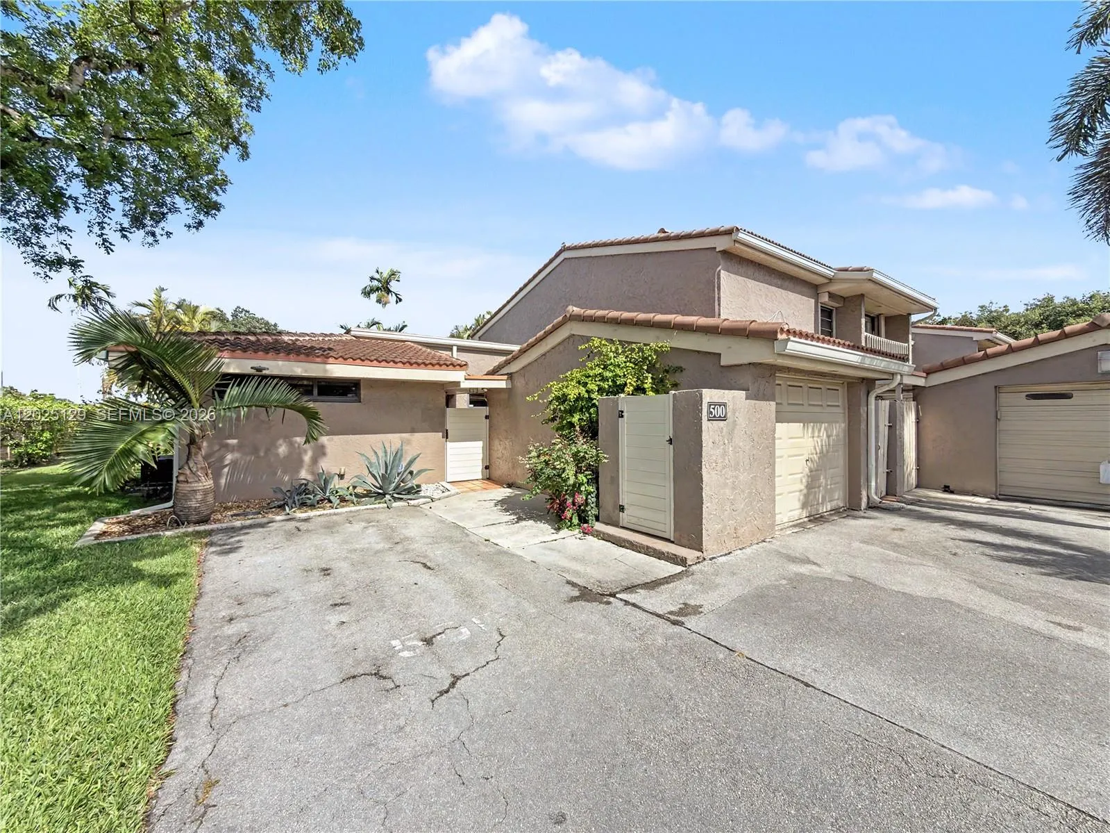 500 Bonnie Brae Way # 17, Hollywood FL 33021