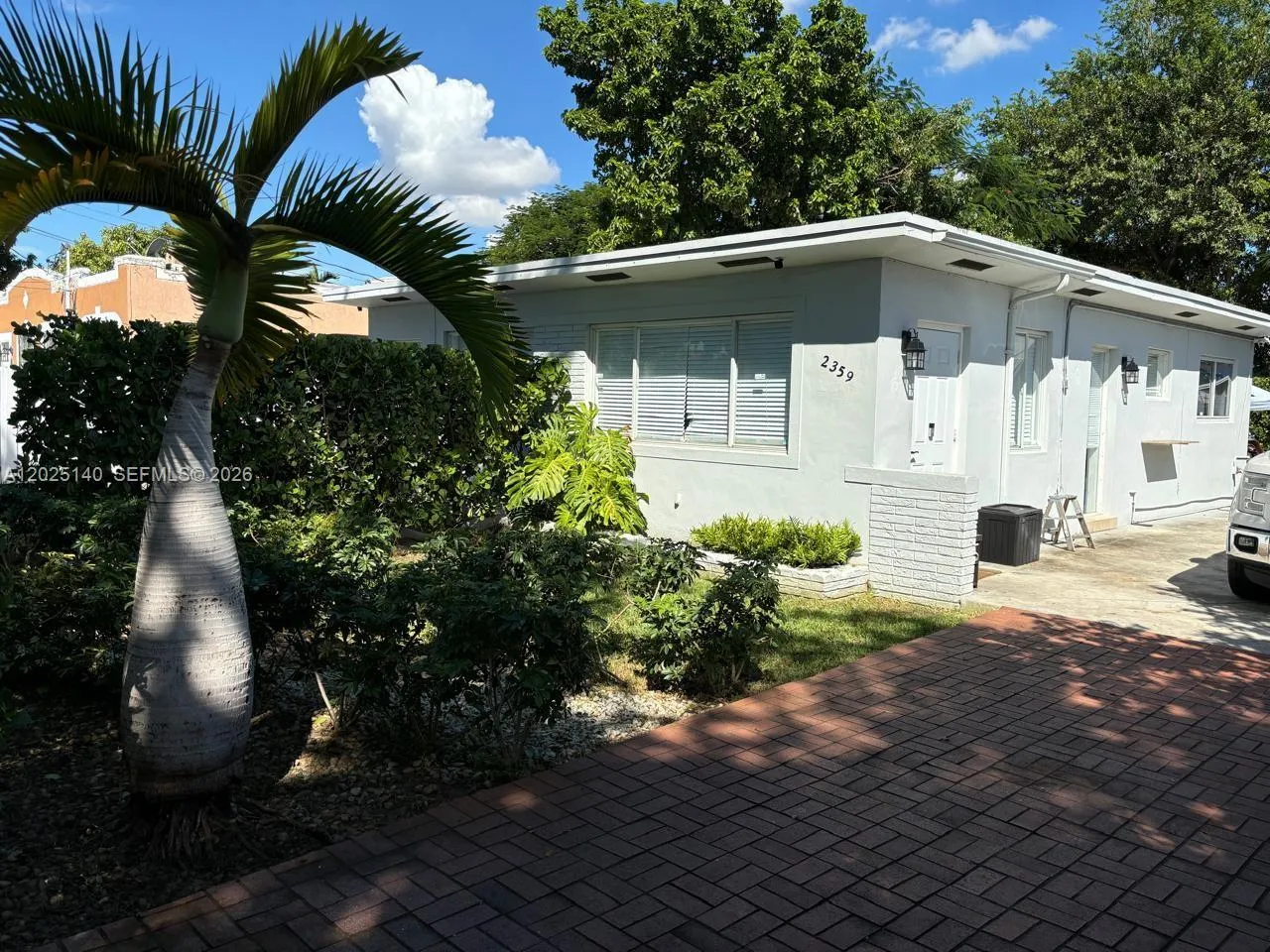 2359 NW 32nd St, Miami FL 33142