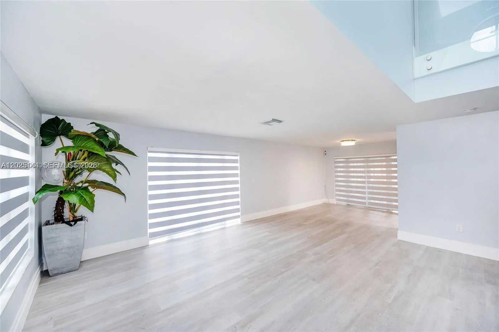 18660 NW 78th Ave # 0, Hialeah FL 33015