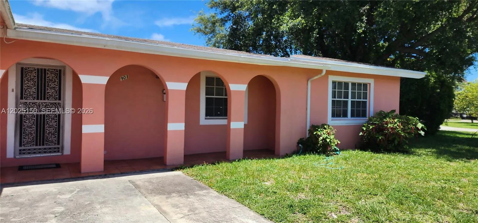 901 NE 160th Ter, North Miami Beach FL 33162
